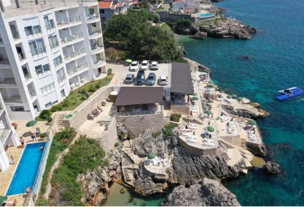 Paradise Beachfront View 1 Bar Exterior photo